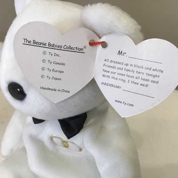 Adorable and collectible Mr. & Mrs. Ty Beanie Babies – the perfect wedding decor - Picture 4 of 7